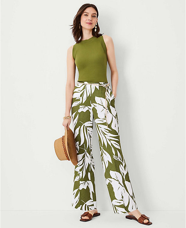 The Petite Seamed Side Zip Straight Pant in Tropical Print