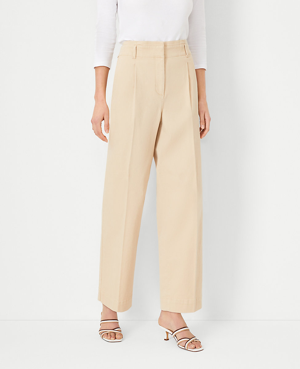 The Petite Pleated Straight Ankle Pant in Chino
