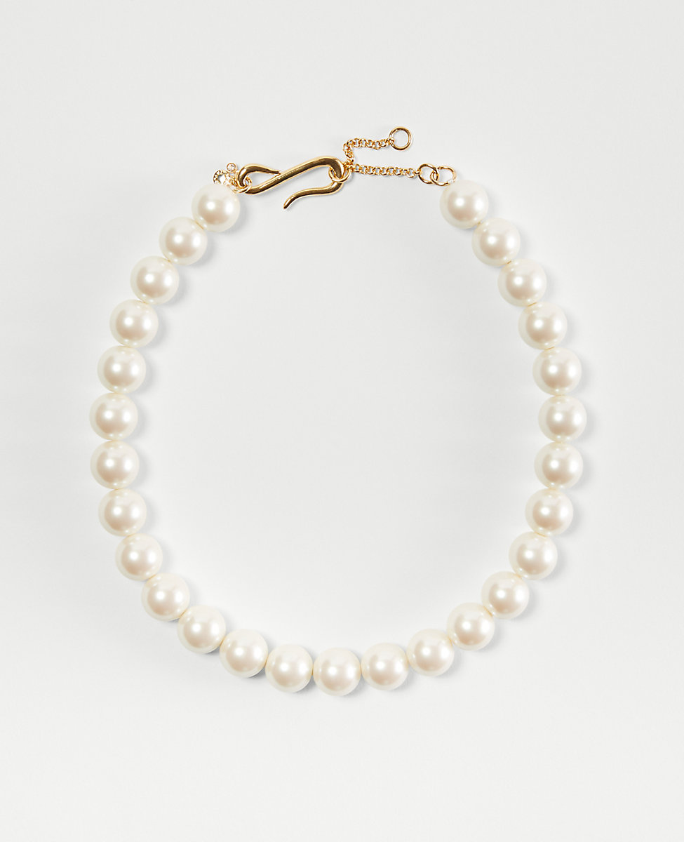Pearlized Oversized Statement Necklace