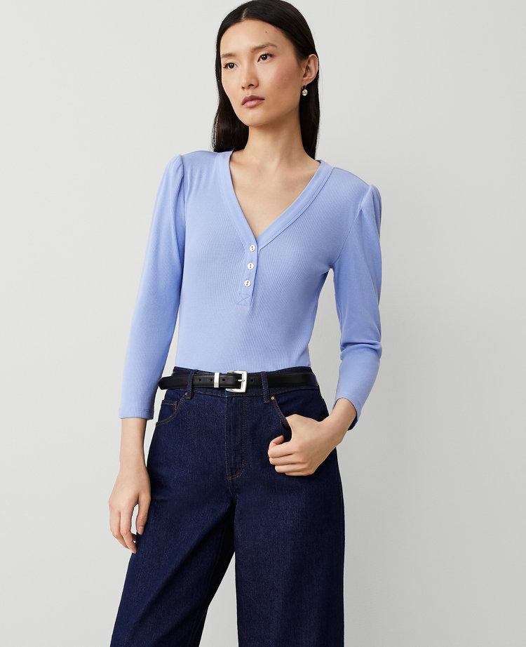 Ribbed Puff Sleeve V-Neck Top