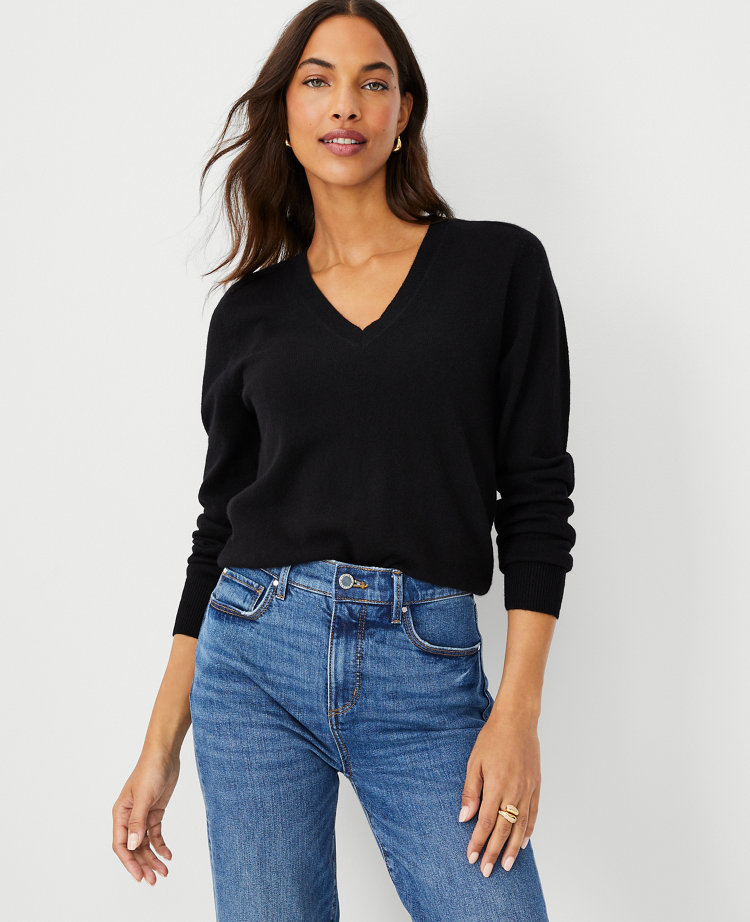 Women's black v neck cashmere outlet sweater