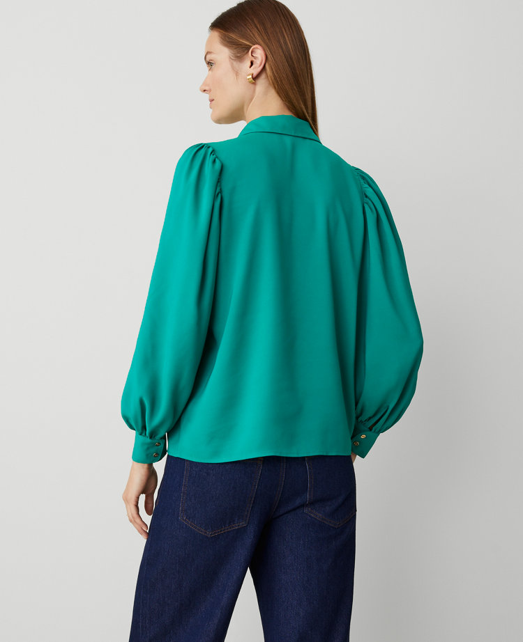 Petite Collared Puff Sleeve Shirt