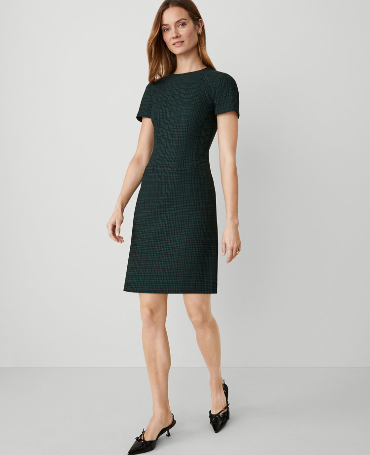 Petite Plaid Short Sleeve Shift Dress