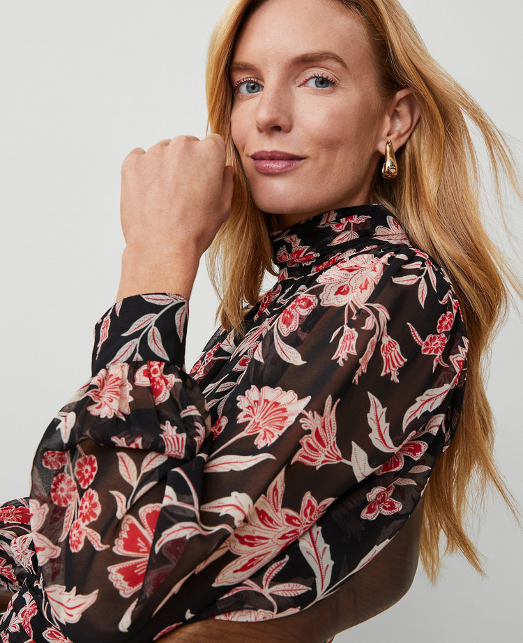 Petite Floral Shirred Banded Hem Popover carousel Product Image 1