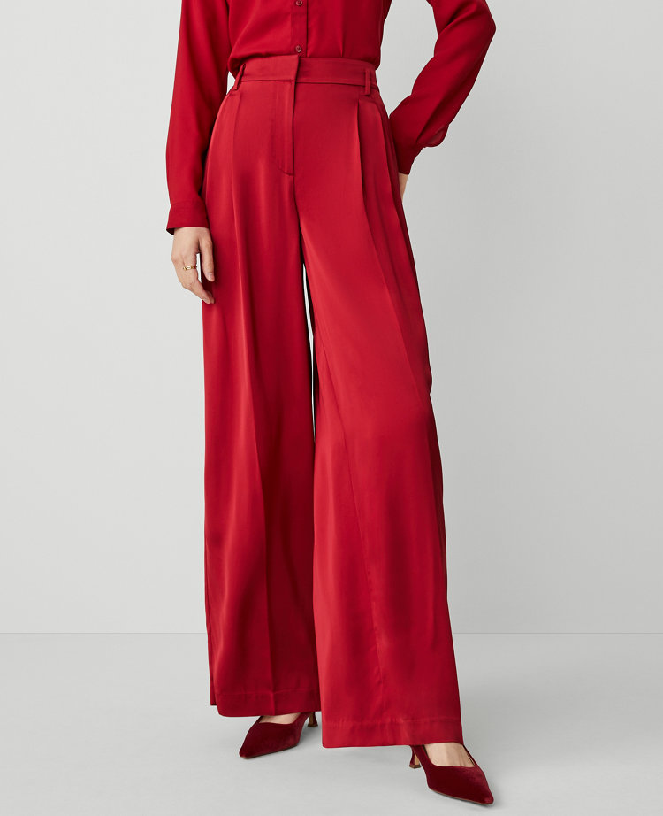 The Petite Dramatic Wide-Leg Satin Pant