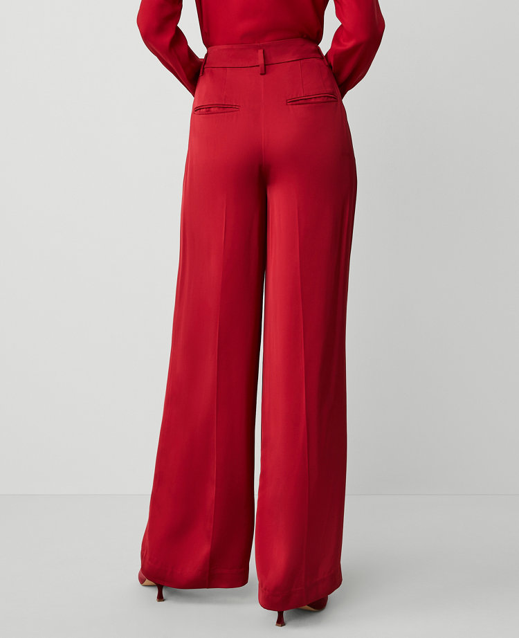 The Petite Dramatic Wide-Leg Satin Pant