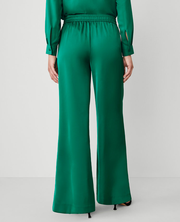 The Petite Perfect Wide-Leg Pant in Satin carousel Product Image 3