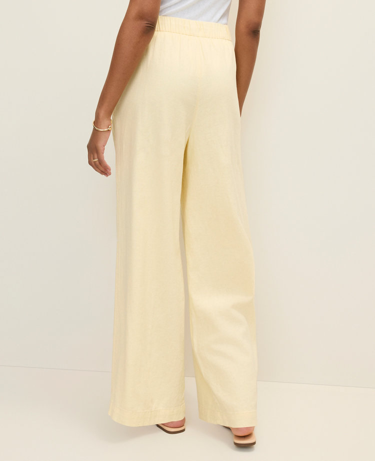 Weekend Collection Easy Fit Wide-Leg Pant in Linen Blend