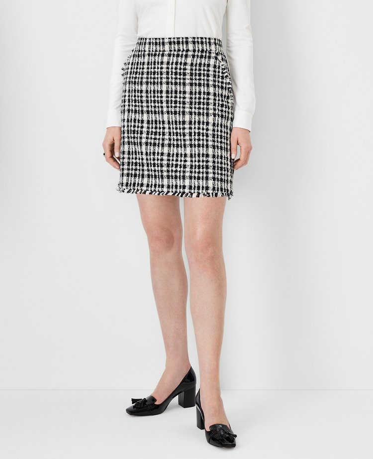 Button hotsell pocket skirt