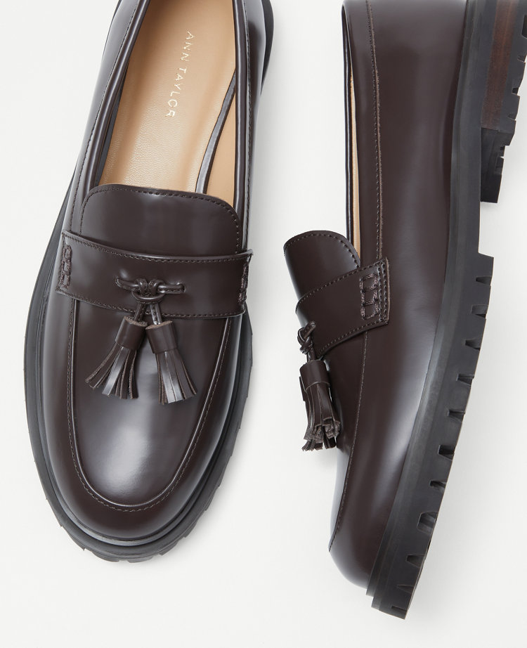 Name: The Noe Classic Burgundy Tassel Loafer Collection: Fall