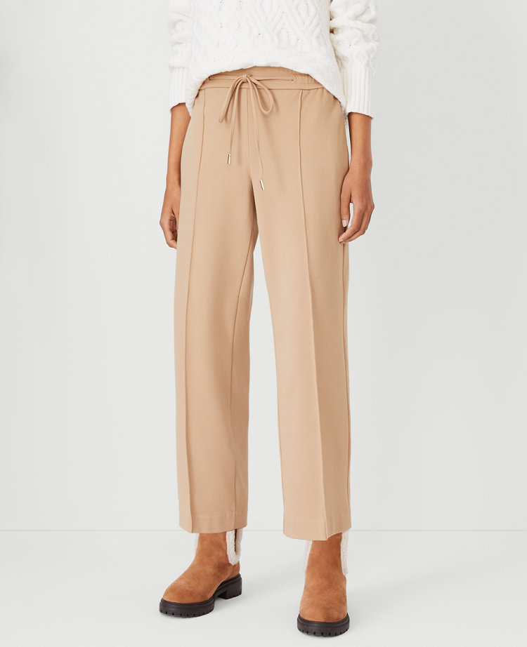 7-Day Knit Straight Leg Pant