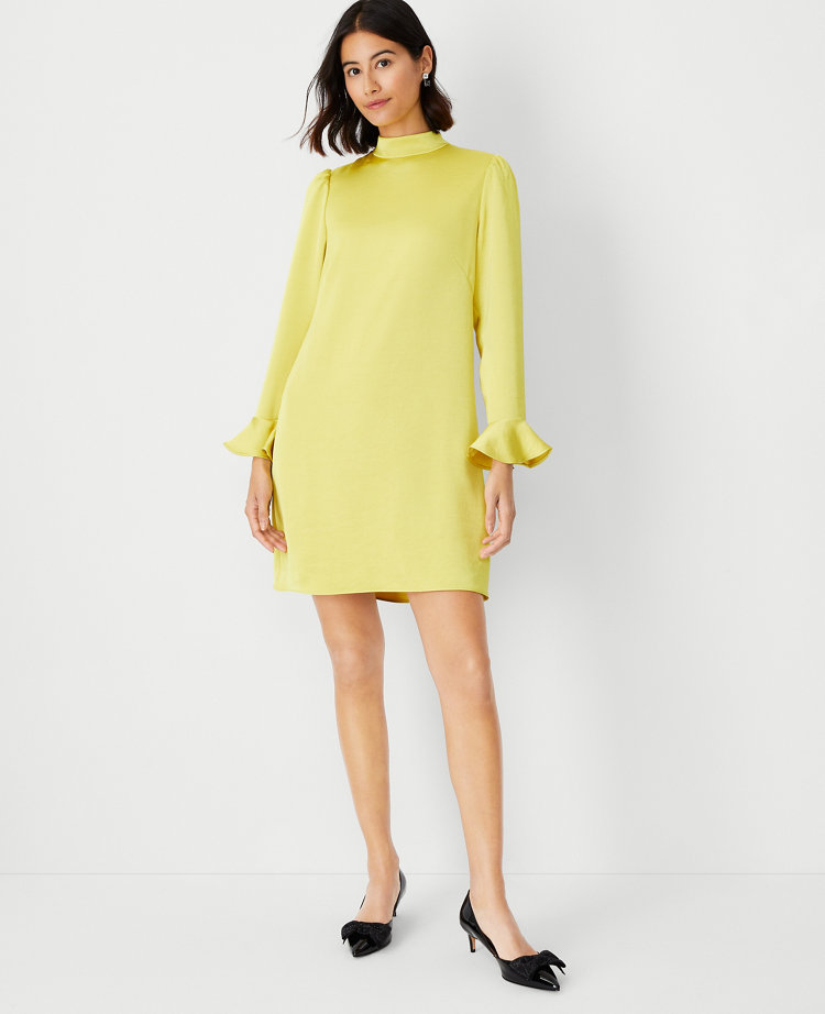 Fluted sleeve cheap shift dress