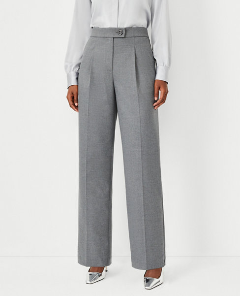 Pleated Slim Straight Pants in Heathered Flannel