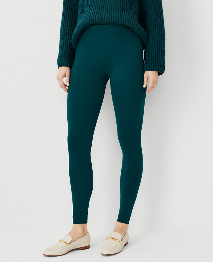 Best Power Seamless Leggings worn by Taylor Ann Green as seen in Southern  Charm (S09E01)