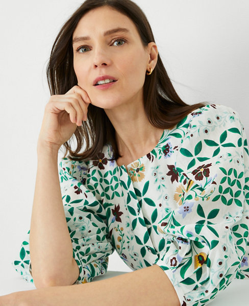 Floral Maze Pleated Puff Sleeve Top