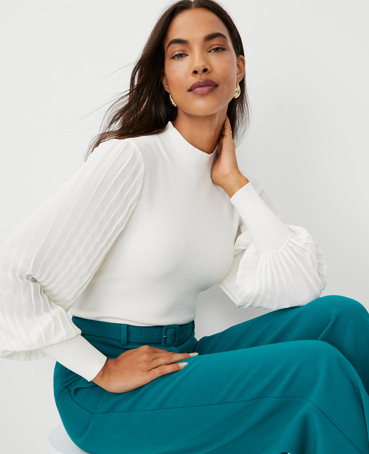 The Straight Pant in Seasonless Stretch - Curvy Fit