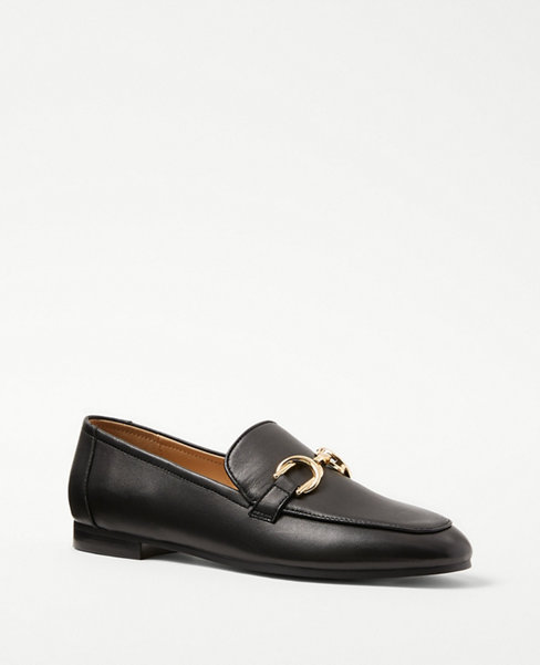 Chain Bit Leather Loafers