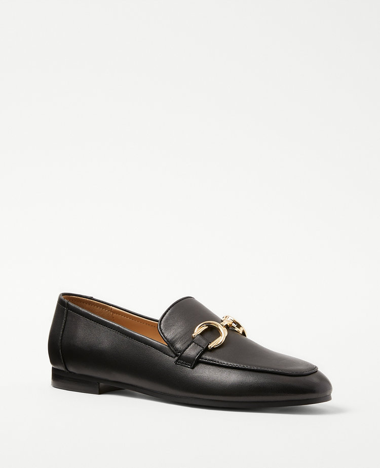 Chain Bit Leather Loafers