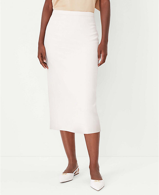 The Petite Pencil Skirt in Textured Stretch