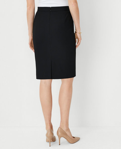 The Petite Seamed Pencil Skirt in Bi-Stretch - Curvy Fit carousel Product Image 2