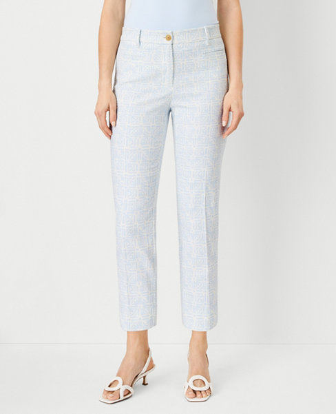The Petite Cotton Crop Pant in Geo Texture - Curvy Fit