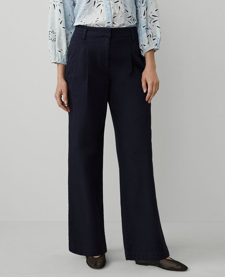 Weekend Collection Topstitched Wide-Leg Pant