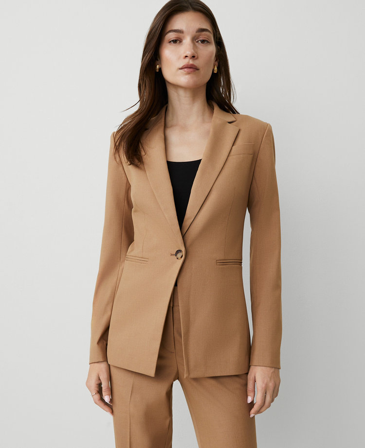 The One-Button Blazer in Seasonless Stretch