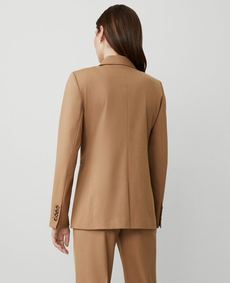 The One-Button Blazer in Seasonless Stretch