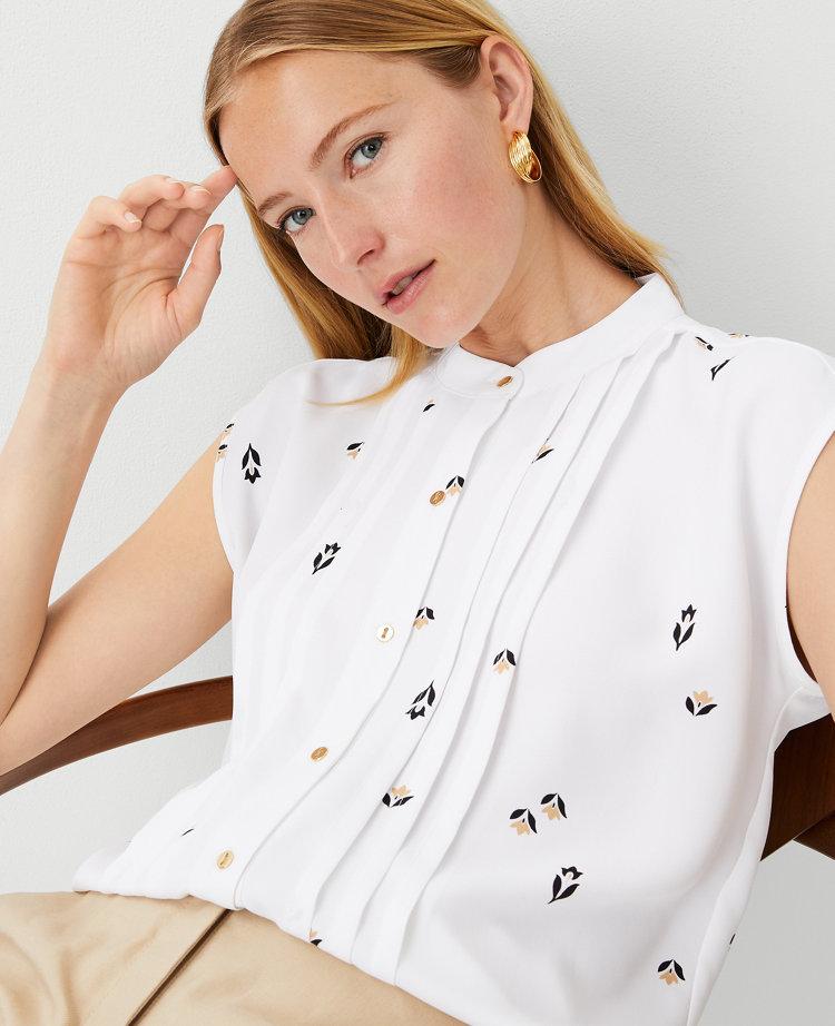 Ann Taylor Floral Shirred Button Top White Women's