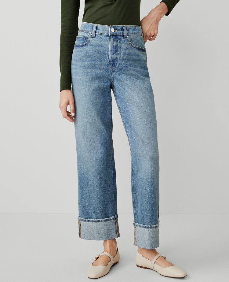 Ann Taylor Petite AT Weekend Mid Rise Boyfriend Jeans Authentic Vintage Wash Women's