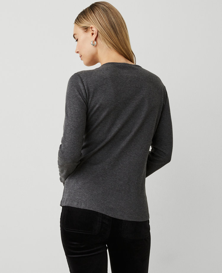 Crew Neck Henley