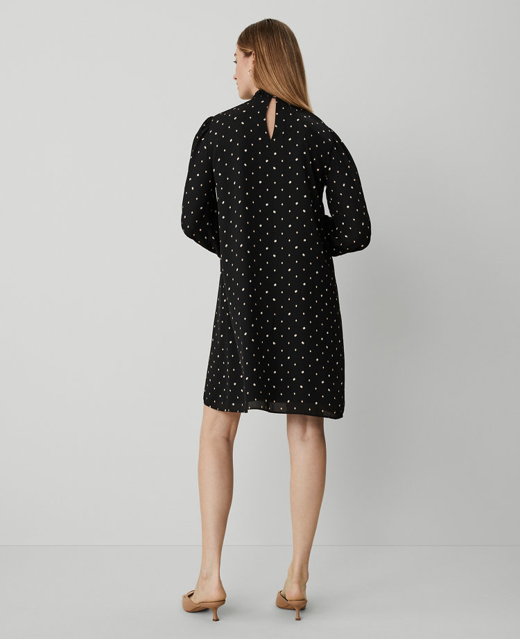 Petite Diamond Shadows Mock Neck Shift Dress