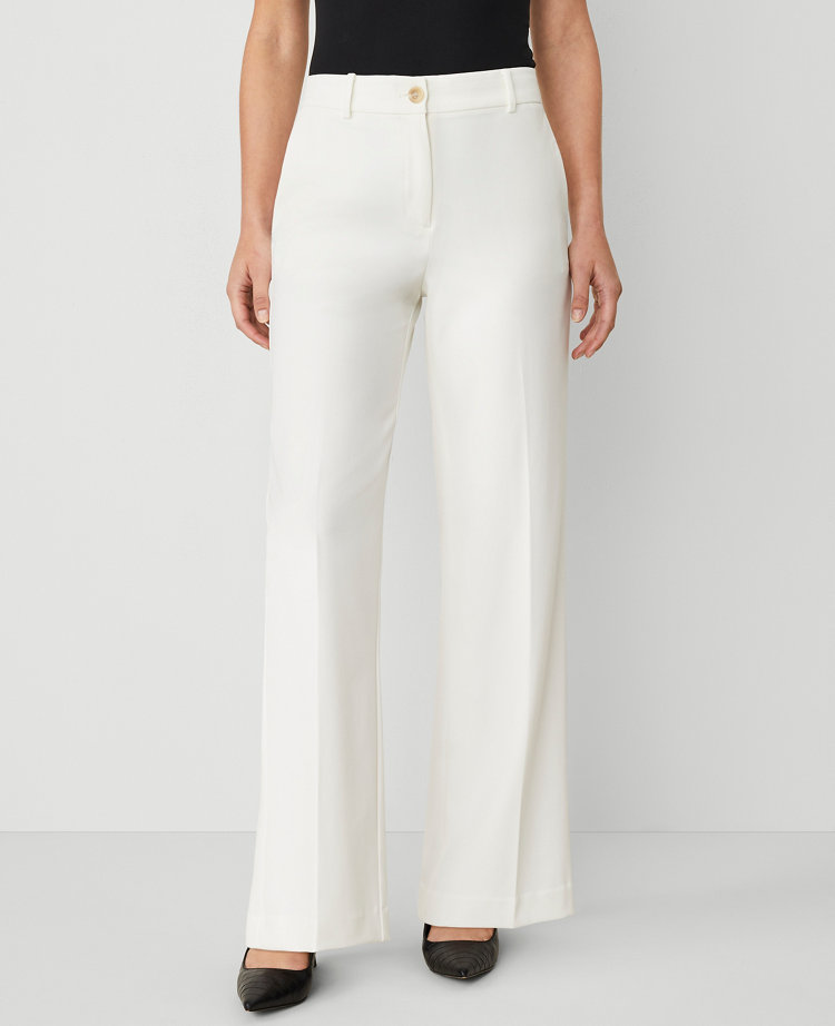 The Petite Curvy Wide-Leg Pant