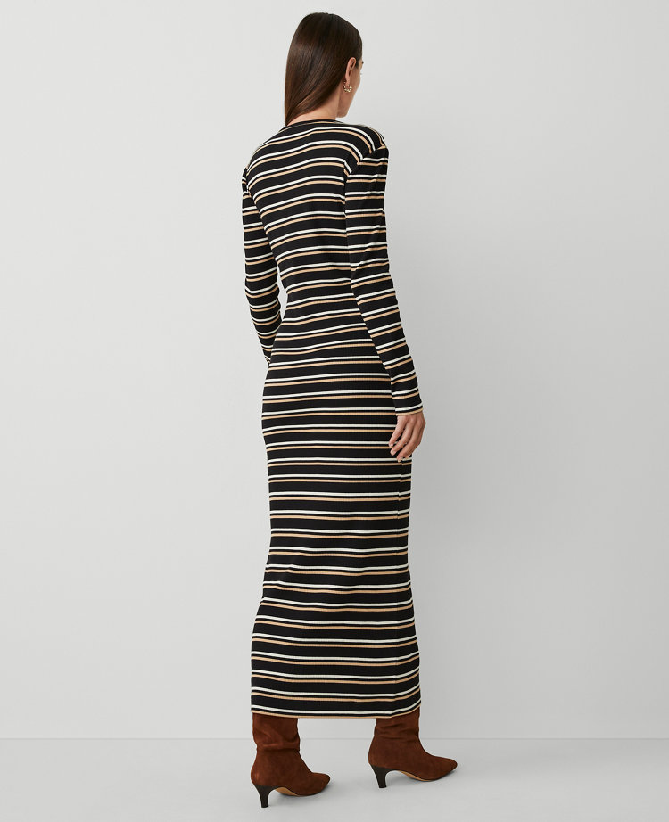 Long Crew Neck Knit Dress