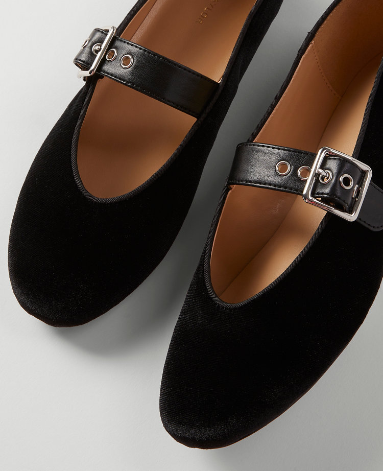 Buckle Mary Jane Velvet Flat