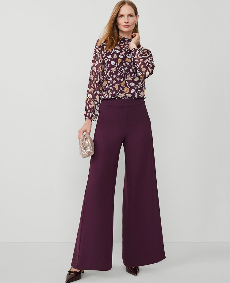 The Petite Dramatic Wide-Leg Crepe Pant