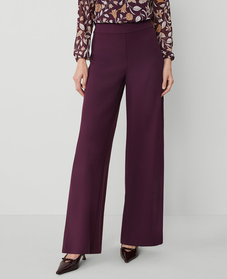 The Petite Dramatic Wide-Leg Crepe Pant