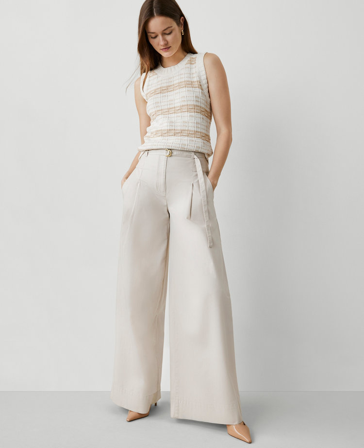 The Statement Wide-Leg Pant