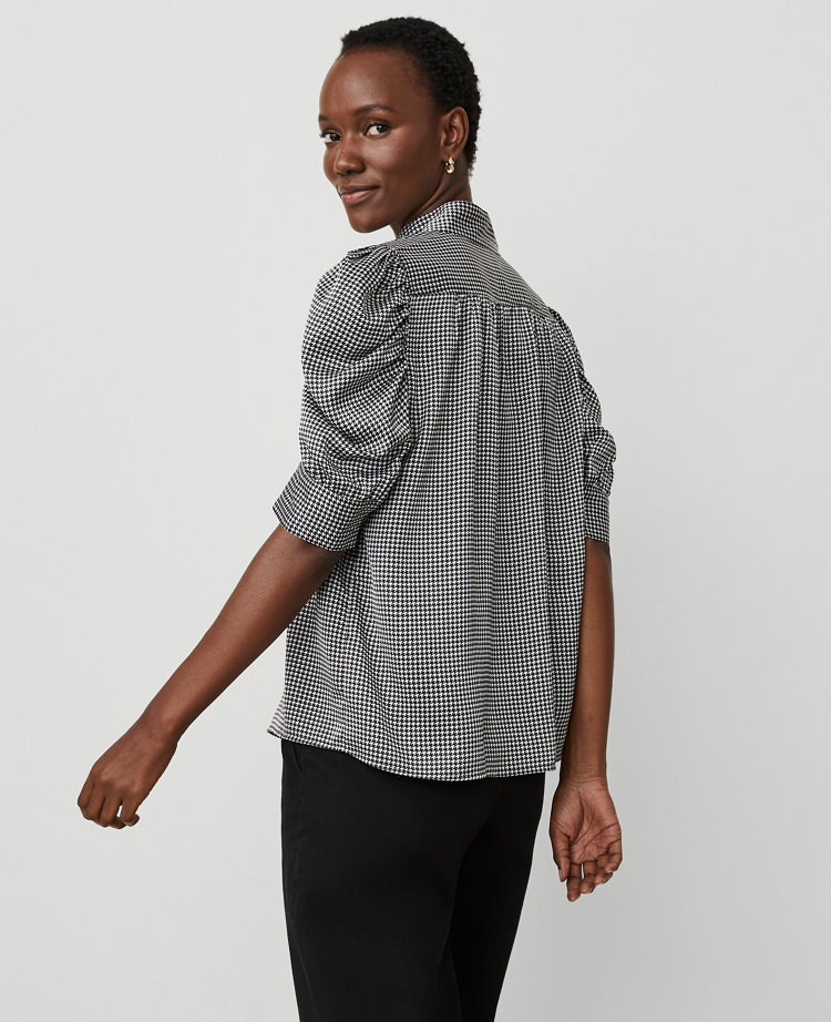 Petite Houndstooth Shirred Puff Sleeve Top