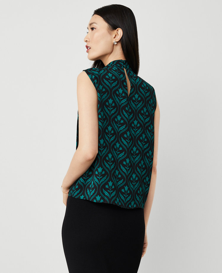 Geo Bow Sleeveless Blouse