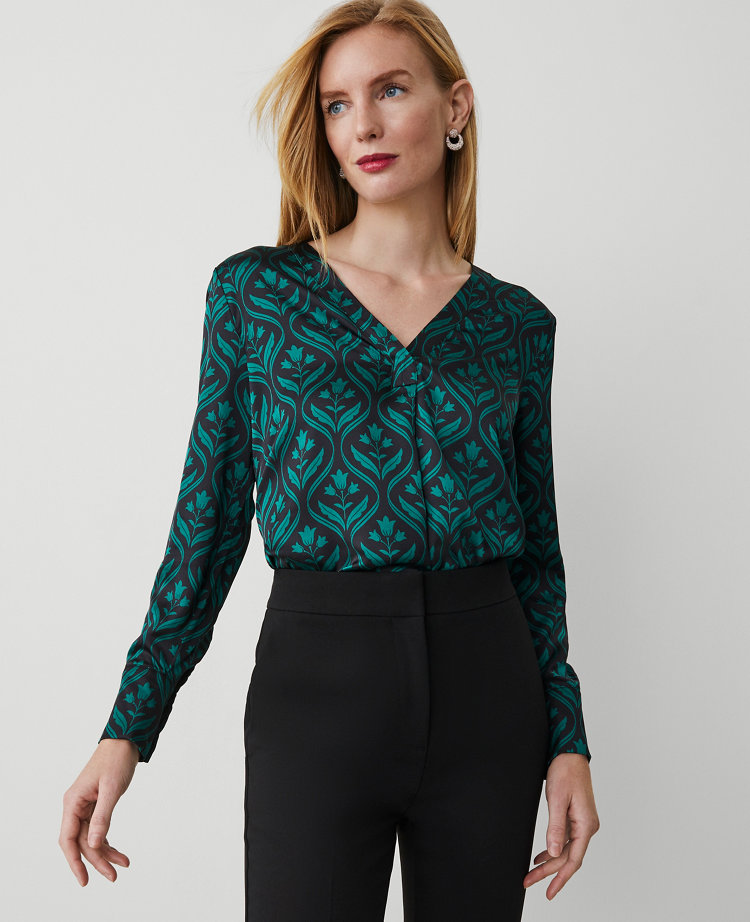 Geo Shine Woven Pleat-Front Top