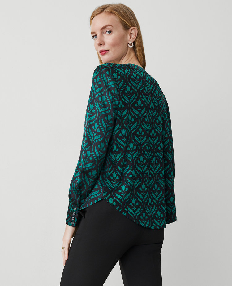 Geo Shine Woven Pleat-Front Top