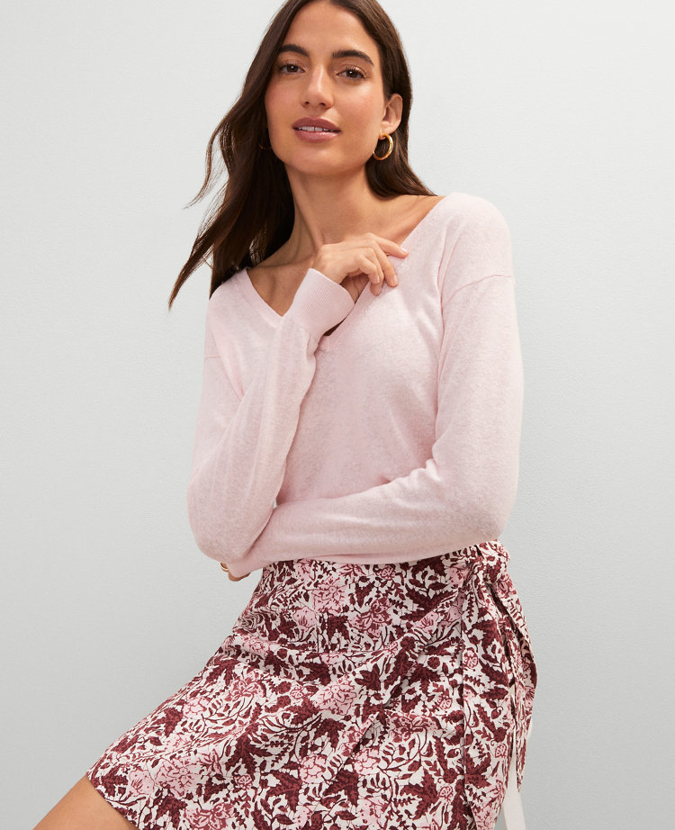 Weekend Collection Linen Blend V-Neck Sweater