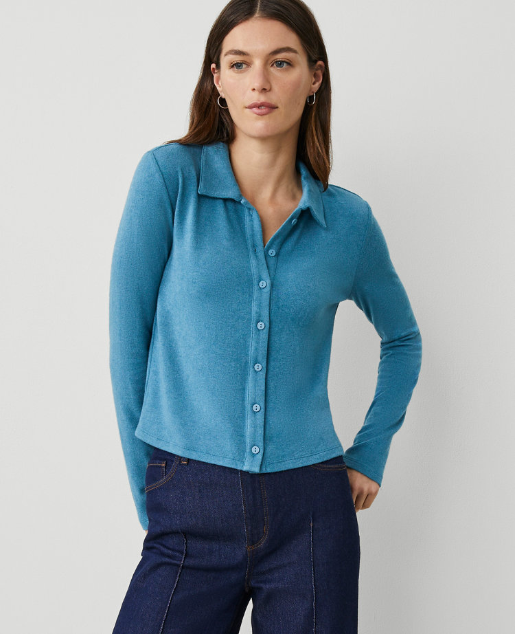 Weekend Collection Cropped Button-Down Top