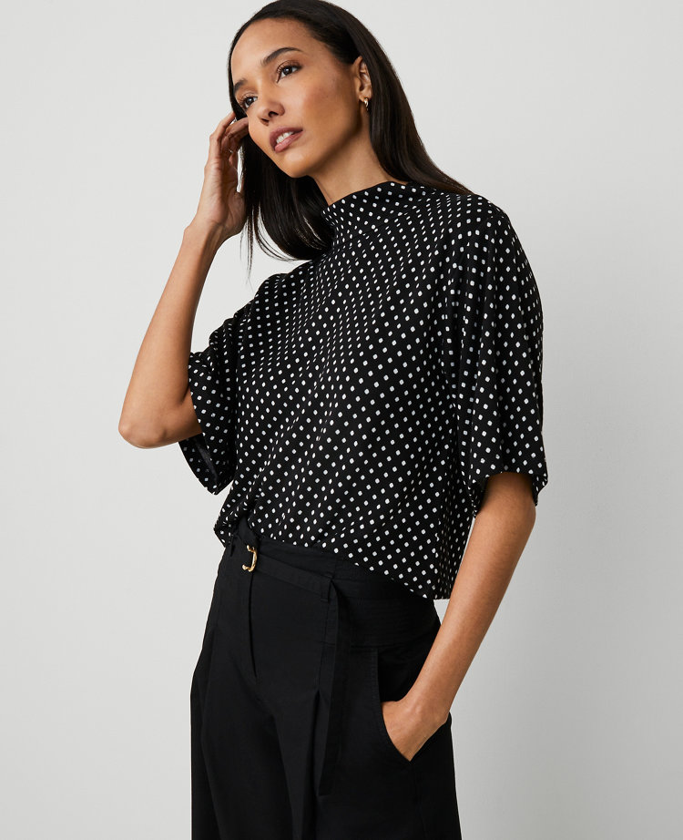 Dotted Elbow Sleeve Top