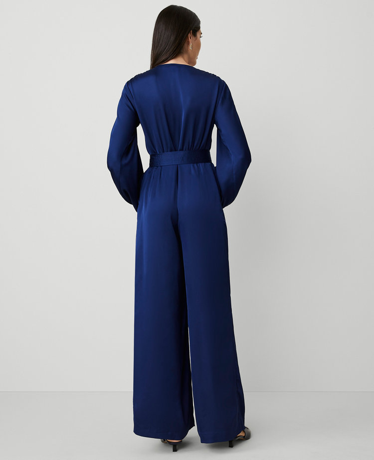 Petite V-neck Long Sleeve Jumpsuit