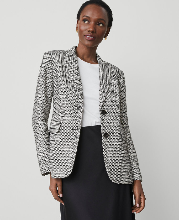 The Petite Greenwich Blazer in Plaid Tweed