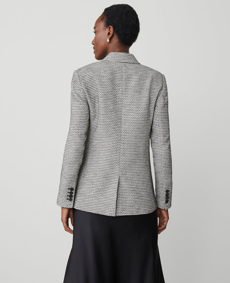 The Petite Greenwich Blazer in Plaid Tweed