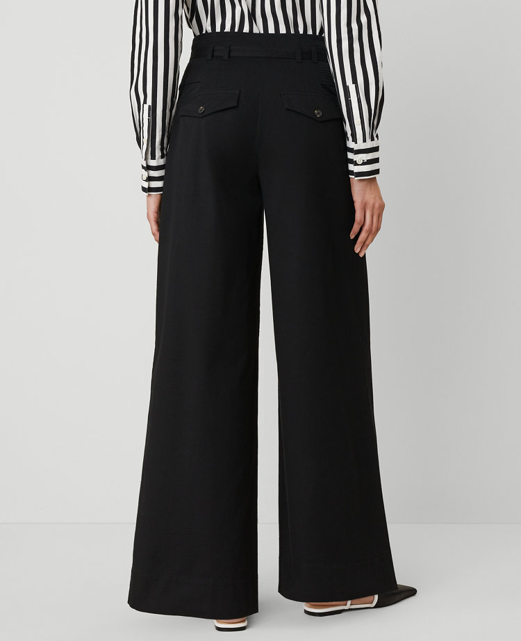 The Petite Statement Wide-Leg Pant