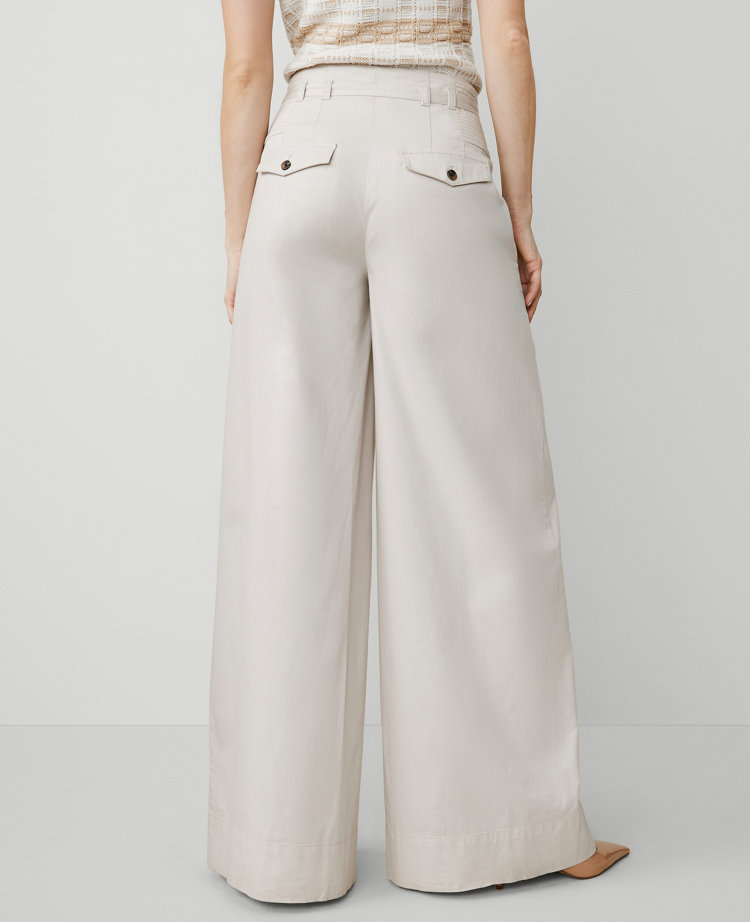 The Petite Statement Wide-Leg Pant